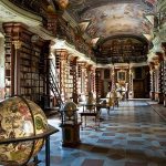 Klementinum Kütüphanesi